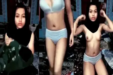 Bokep Jilbab Ukhti Bugil Colmek Bikin Sange poster